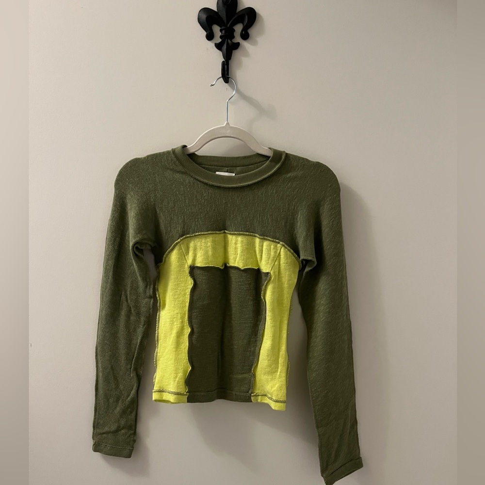 BDG Stretchy Fitted Long Sleeve